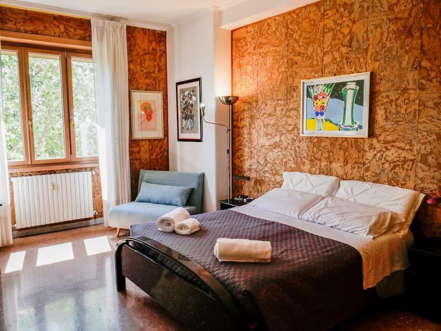Chic And Spacious Penthouse Apartment Rome